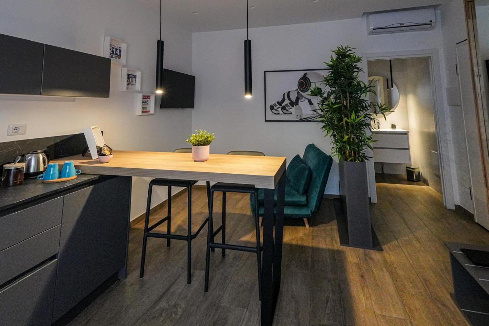 Run House 07 Rooms & Apartments Cassano delle Murge Buitenkant foto